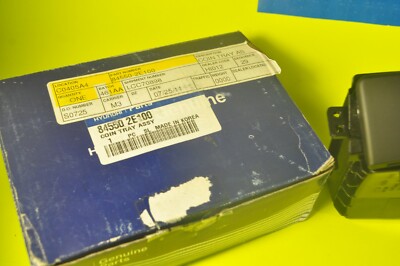 【トリニダード】
サルディバル タイプ3 中西永吉モデル 2BA NEW OEM HYUNDAI 04-09 Tucson Instrument Panel Dash-Coin