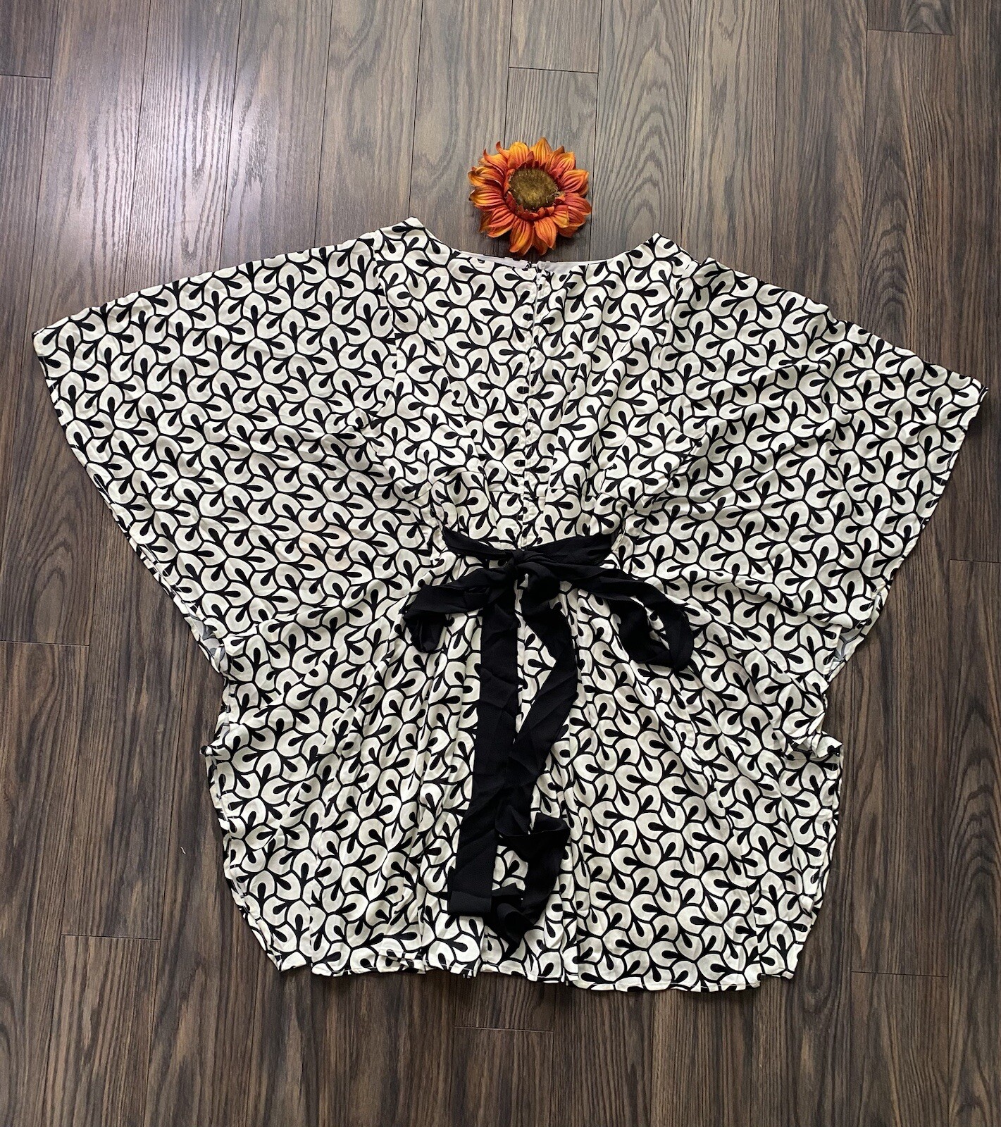 💫UNIQUE VINTAGE💫SMAK PARLOUR Ivory/Black Groovy Horseshoe Print Caftan NWT 3XL