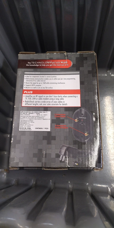 NEW RadioShack 1 in 1 out bidirectional 3GHz Cable TV Amplifier 1500472 NIB - Image 2 of 4