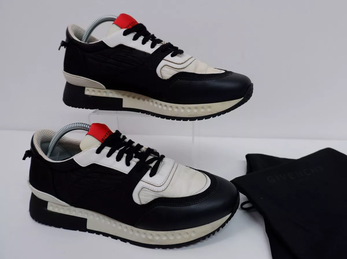 Baskets baskets homme Givenchy taille Royaume Uni 6 Eu 40 cuir noir blanc