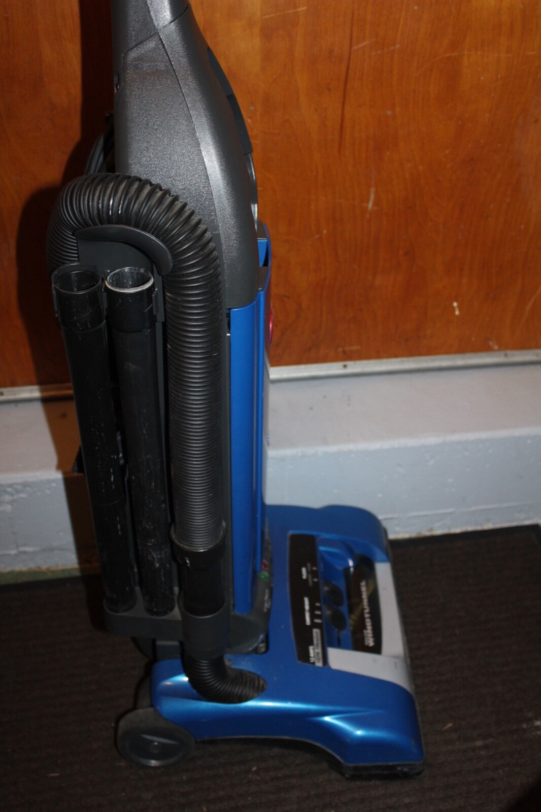 Vintage Hoover Windtunnel Self Propelled Upright Vacuum Cleaner u6485