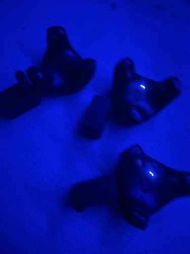 Vive 3.0 Trackers With Dongles - Picture 2 of 2