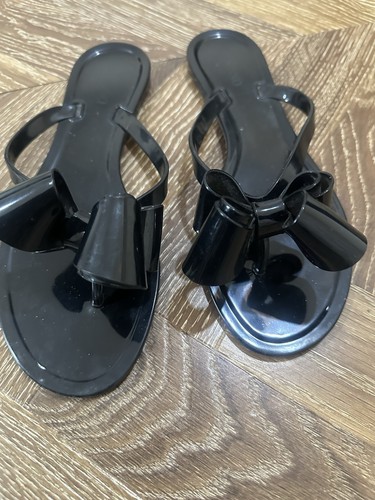 VALENTINO ROCKSTUD RUBBER SLIPPER