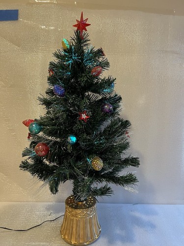 Fiber Optic Christmas Tree 32” Continual Color Changing W/ Bulbs & Star ornament - Picture 11 of 12
