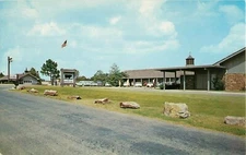 c1950s Show Barn at Winrock Farm, Morrilton, Arkansas Postcard