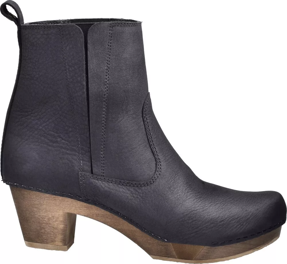 Sanita juna sale