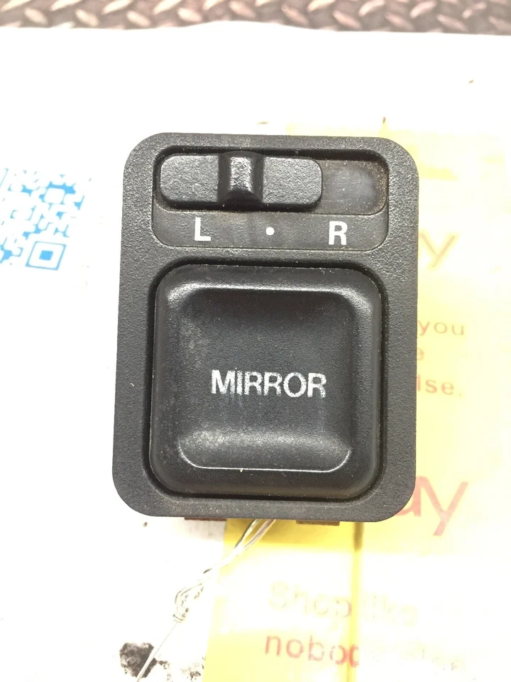 FRONT LEFT DOOR MIRROR ADJUST SWITCH BUTTON CONTROLS 96-99 ISUZU OASIS M14108 - Image 2 of 4