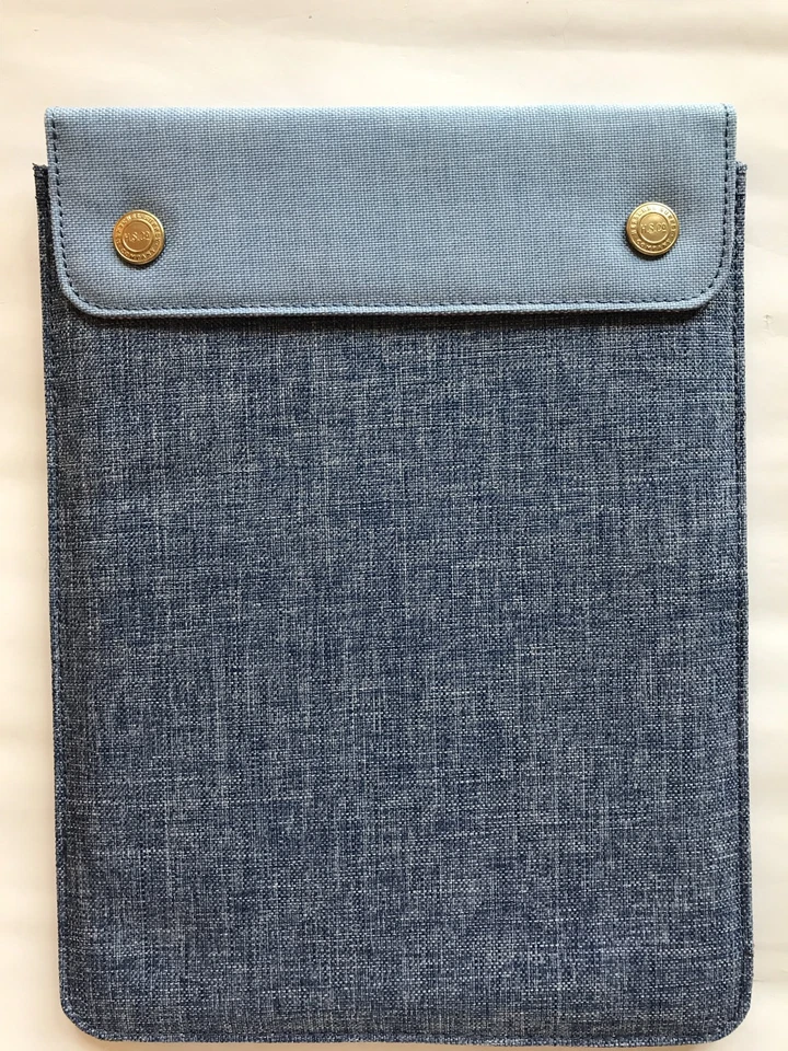 Nuevo Herschel Supply Co Envío Spokane Funda Bolsa Para Apple iPad Azul Aire Foto 4 de 4