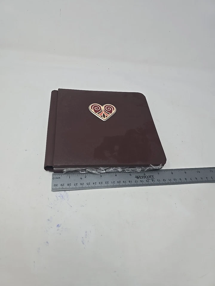 MEMÓRIAS CRIATIVAS Ameixa com Coração 7x7 DOBRADIÇA FLEXÍVEL ÁLBUM DE SCRAPBOOKING - Imagem 4 de 4