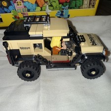 Lego Jurassic World Pyroraptor and Dilophosaurus Transport 76951 Assembled