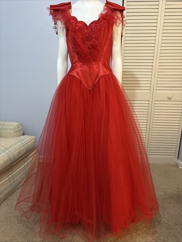 VTG Mike Benet Formals Red Gown Embroidery Ruffles Layers Of Tulle SZ S~AS IS~ - Picture 1 of 22