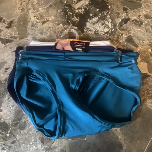 Maidenform Set Of 3 Bikini Panties Size S/5 GREEN/BEIGE/NAVY Style DM3TBK
