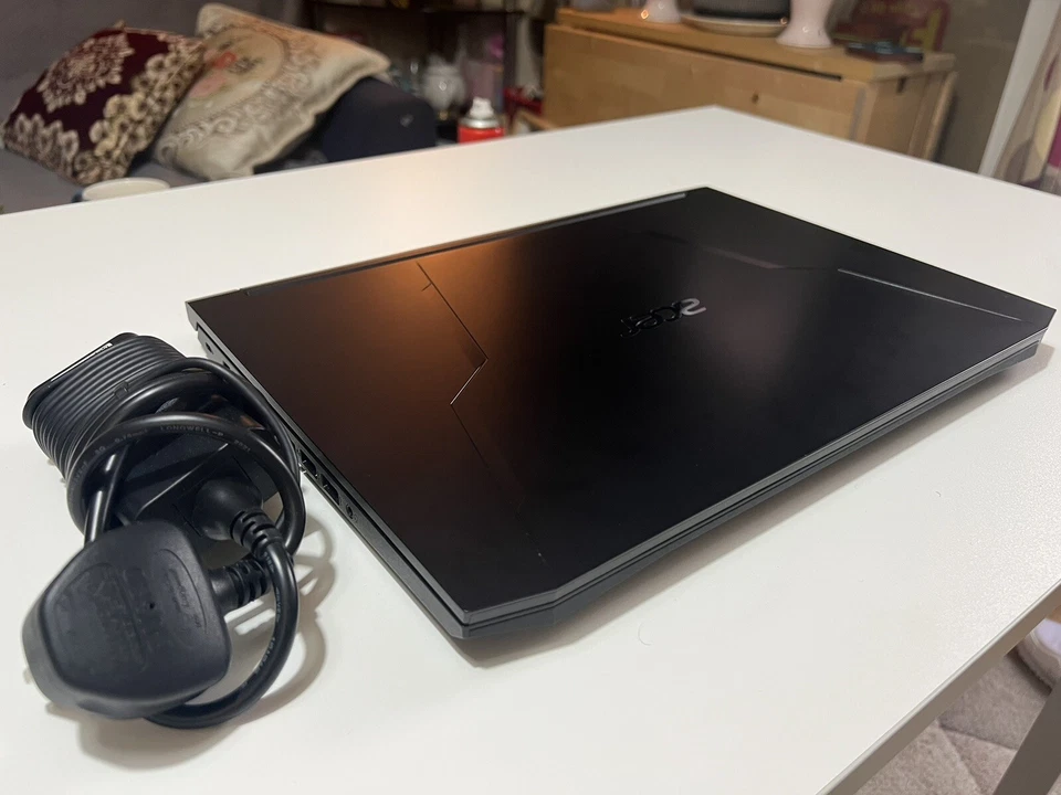 Acer Nitro 5 15.6" (256GB SSD, Intel Core i5, 2.7 GHz, 8GB) Laptop - Black... - Image 3 of 4