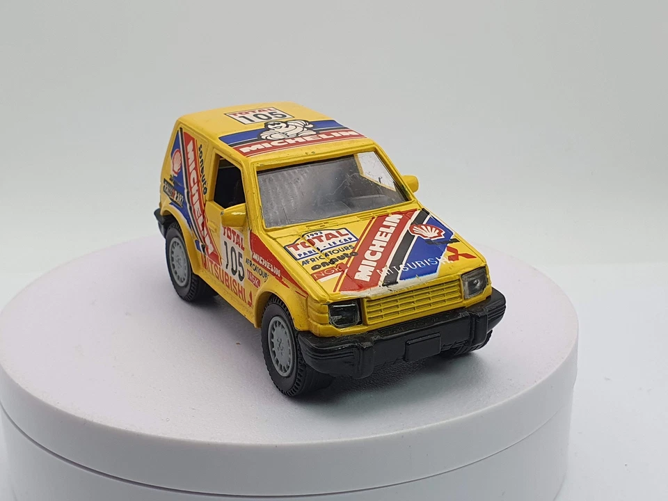 Mitsubishi Montero Guisval 1/43 - Immagine 4 di 4