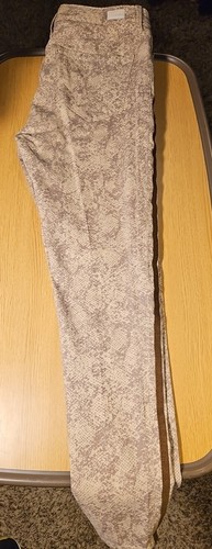 NWT Animal Print (SKINNYGIRL) Broadway Highrise Striped Pants. Skinny Jeans - Picture 12 of 14
