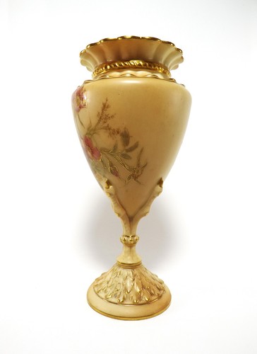 BEAUTIFULL ROYAL WORCESTER VASE SHAPE NUMBER 2314 / ON BLUSH IVORY GROUND R218/5 - Picture 7 of 12
