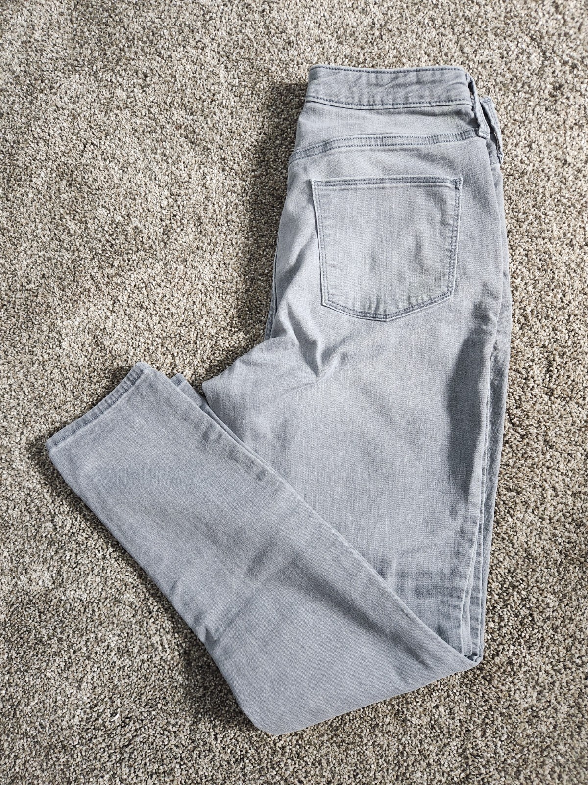 Womens Universal Thread Size 10/30R Stretchy High Rise Skinny GRAY Jeans.
