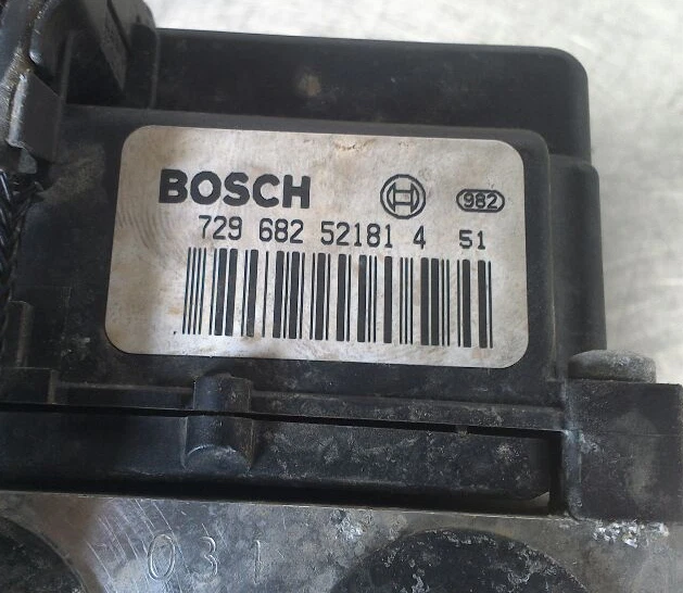 Chevrolet Equinox 2005-2006 AWD ABS CONJUNTO BOMBA DE FRENO ANTIBLOQUEO  Foto 4 de 4