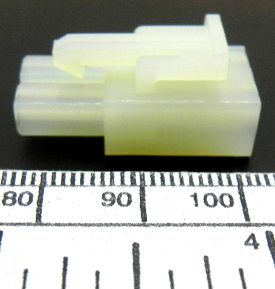 Tamiya Connector Parts Type 7.2 Volts - Latch Side - Lot Of 4 - Image 2 of 4