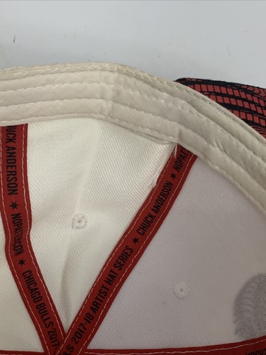 CHICAGO BULLS BMO Harris Bank Snap Back CHICAGO Blanco SOMBRERO Rojo y Negro - Imagen 9 de 13