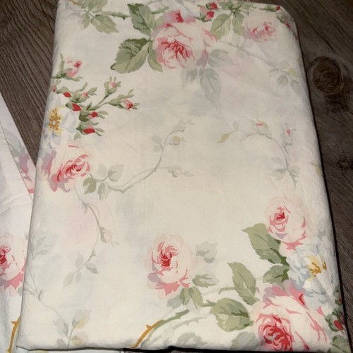 RARE Pair RALPH LAUREN Meadow Way Floral ROSE King Size PILLOWCASES Shabby Chic - Picture 3 of 8