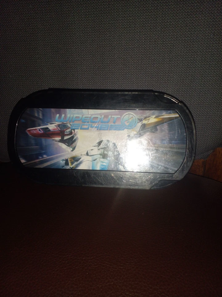 Estuche rígido de transporte PsVita Wipeout Vault para 8 juegos de PDP Foto 2 de 4