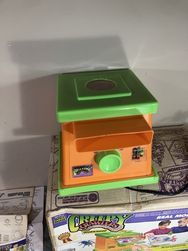 Vintage 1993 Creepy Crawlers Workshop Magic Maker W 18 Molds Marvel Spider-Man - Bild 2 von 12