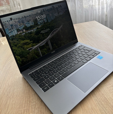 Huawei MateBook D 14 Notebook Intel Core i5-12450H 16GB RAM 512GB SSD