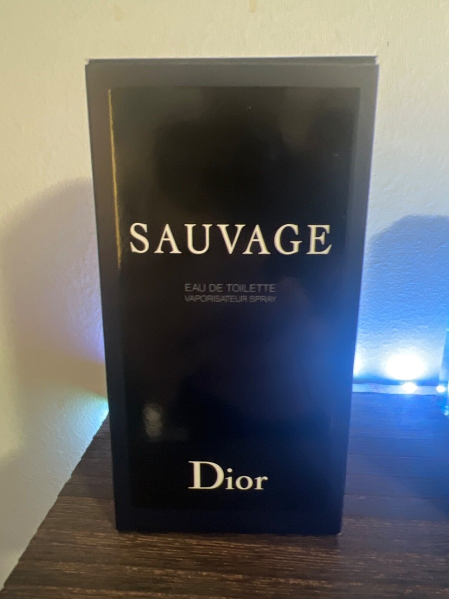 【公式ストア購入】SAUVAGE  EDT  Dior Sauvage Eau de Toilette: Best-Selling Men's Fragrance | Dior