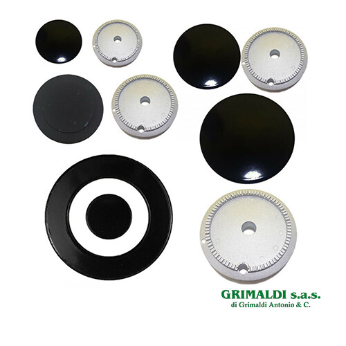 Set 8 Pezzi Bruciatori E Piattelli Spargifiamma Neri Lucidi - Compatibili Con Whirlpool, Terim, Urania, Ignis (1 Grande, 2 Medi, 1 Piccolo)