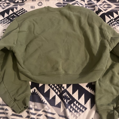 SET ACTIVE Women’s Size m Pullover Green Cropped Sweatshirt - Picture 7 of 7
