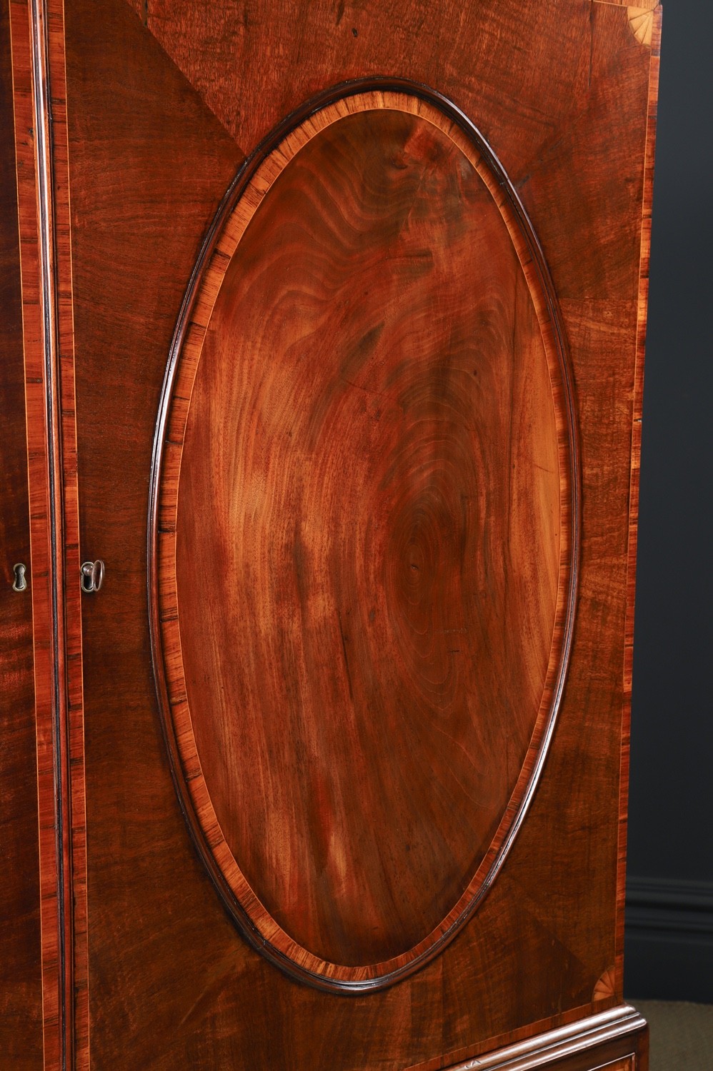 Antique English Georgian Federal Mahogany Linen Press Wardrobe Armoire  (c.1780)