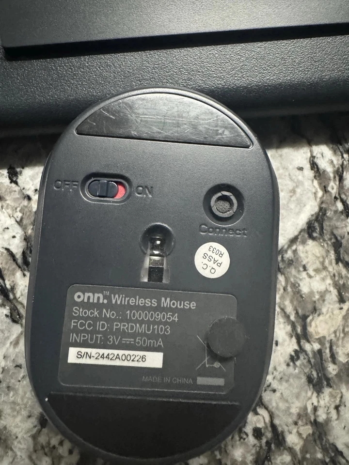 Onn Wireless 104-Key Full Size Keyboard & 5-Button Mouse Combo (100009054) - Image 3 of 4