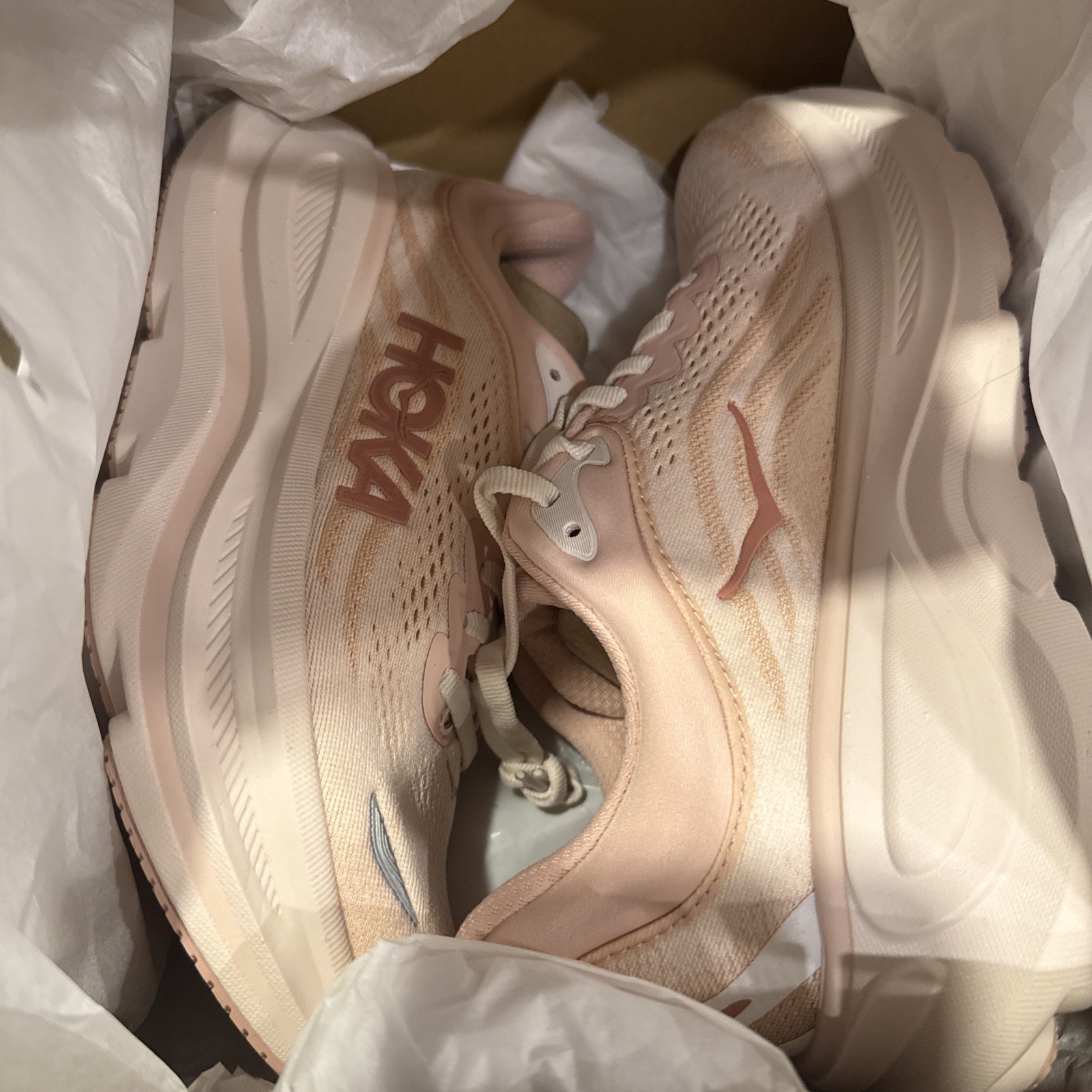 Hoka One One Bondi 9 Women's Running Shoes size 7 medium B thumbnail 9