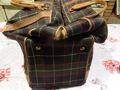 schöne Reisetasche 55x40cm Taschen großes Fassungsvermögen ) = guter Zustand = genagelter Boden
