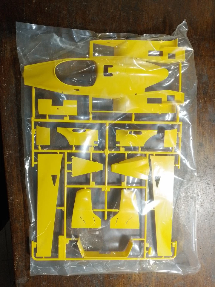 TAMIYA 12026 RENAULT RE 20 TURBO SCALA 1:12 - Immagine 4 di 4