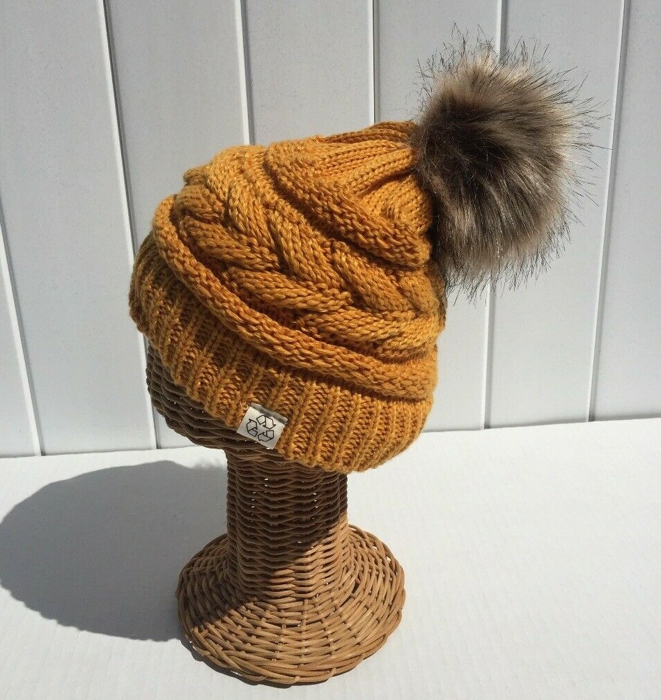 Women\'s Orange Winter Warm Knitted Beanie Faux Fur Pom Knit Skull Style Hat Cap Amazon.com: REDESS Womens Winter Knitted Beanie Hat Warm  main image 2