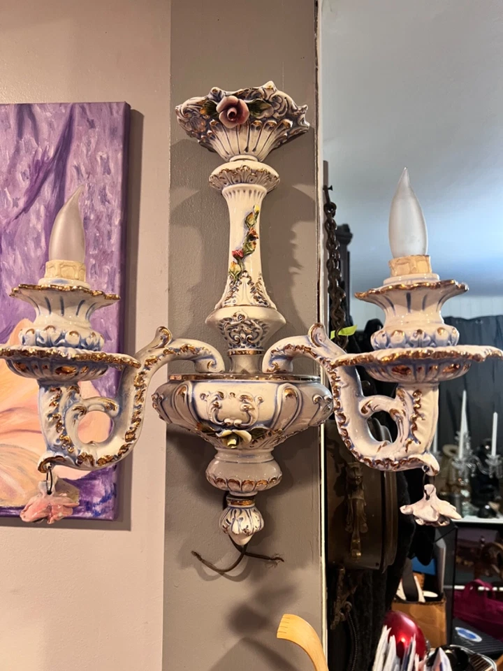 capodimonte -style porcelain sconce - Image 2 of 4