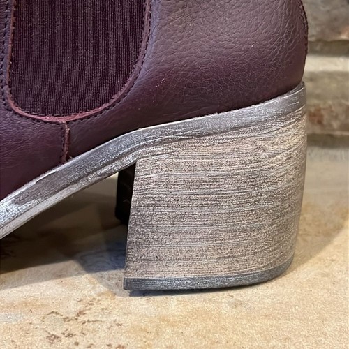 Stivali Free People Essential Chelsea in pelle cioccolato ciliegia - Foto 5 di 10