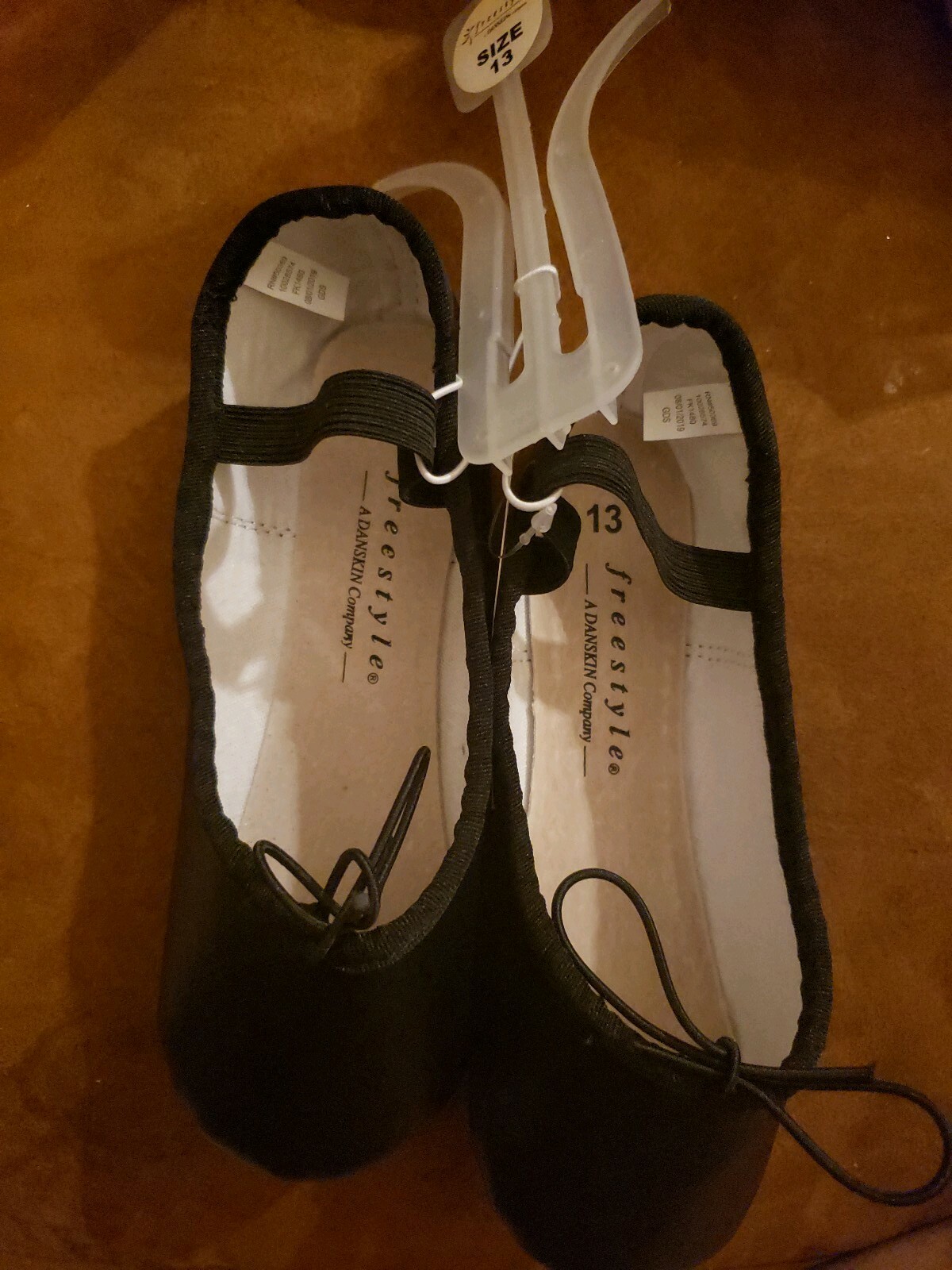 NEW NWT Youth Girl 13 Freestyle A Danskin Company Black Ballet Slippers