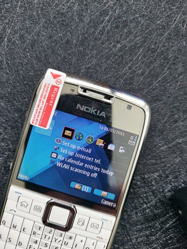 Cellulare Nokia E71 grigio acciaio (sbloccato) Symbian Qwerty 3G smartphone cellulare - Foto 15 di 16
