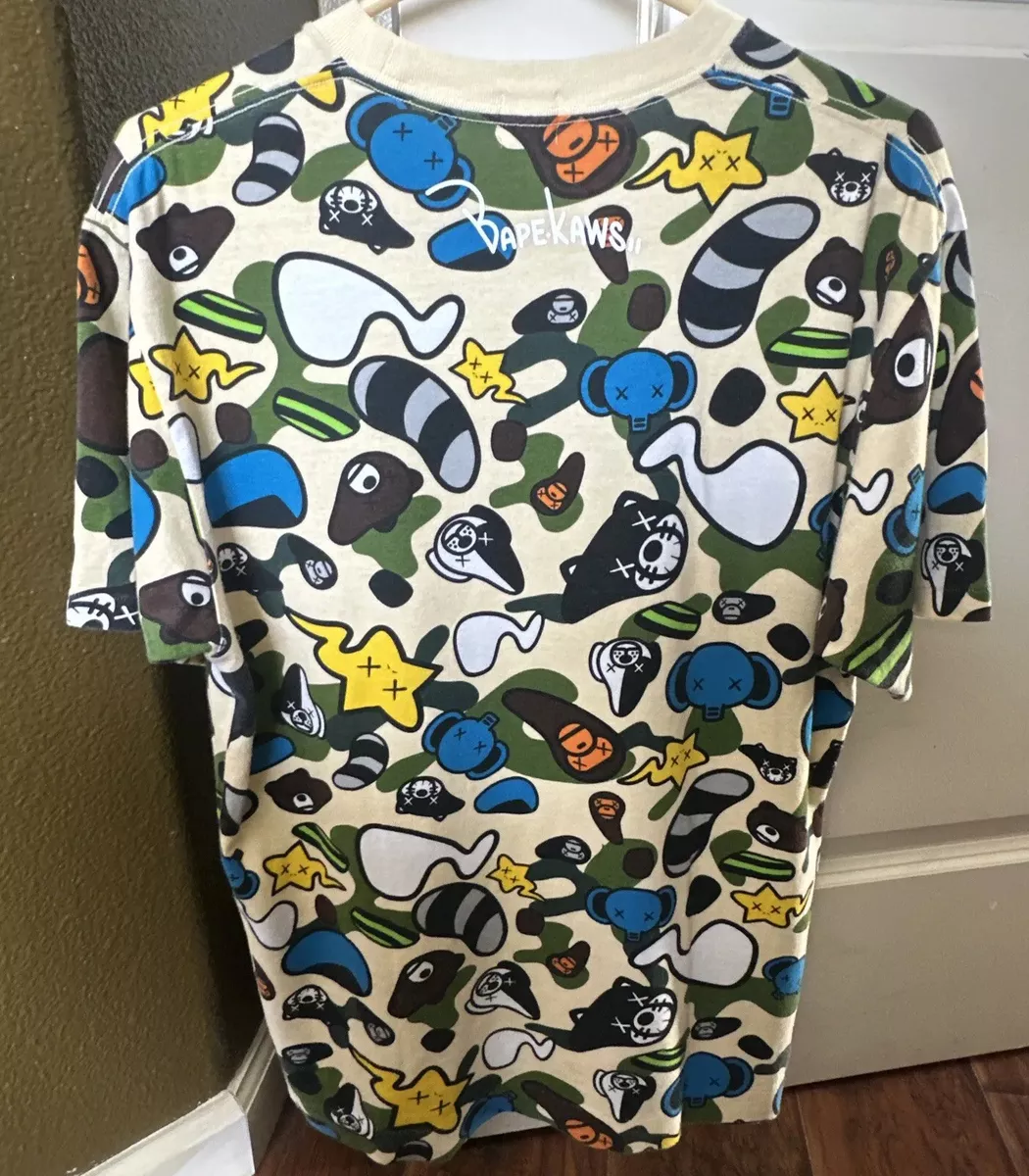 Vintage Bape x Kaws Baby Milo Animal Kingdom Rare T-Shirt Size Medium A Bathing