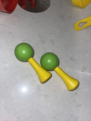 VINTAGE FISHER PRICE #921 1979 MARCHING BAND DRUM SET MARACAS ONLY
