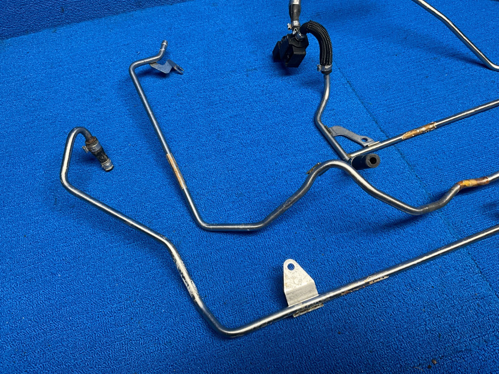 2006-2010 BENTLEY CONTINENTAL GTC VACUUM VALVE SOLENOID & HOSE TUBE PIPE OEM