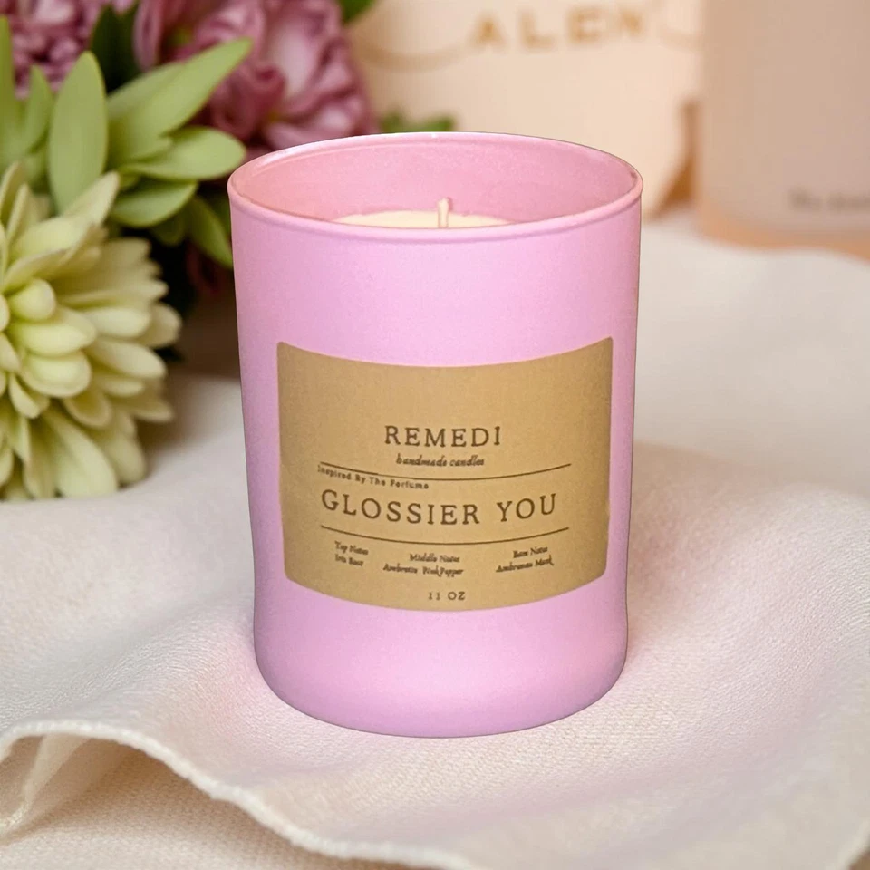 Vela Glossier You Foto 4 de 4