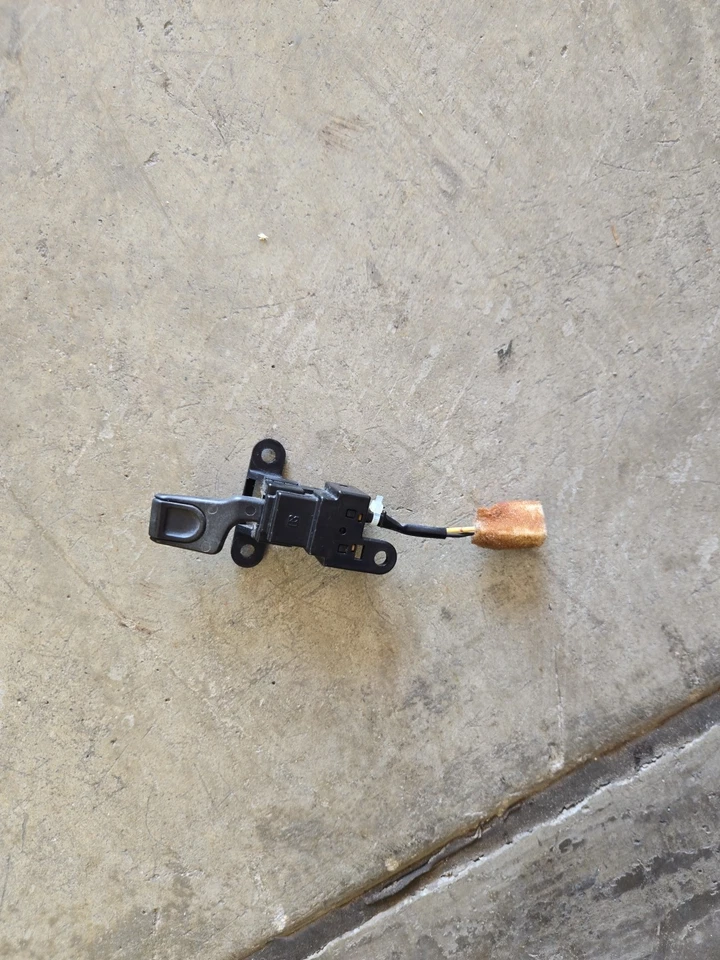 Interruptor de control de crucero - Mitsubishi 3000GT/Dodge Stealth - Probado - Funciona Foto 2 de 2