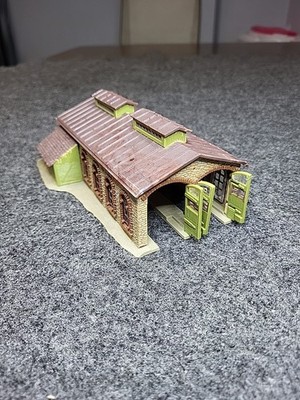 FALLER 2116 N Scale 1/160  ENGINE HOUSE Locomotive Shed Repiar Shop Fully Assemb