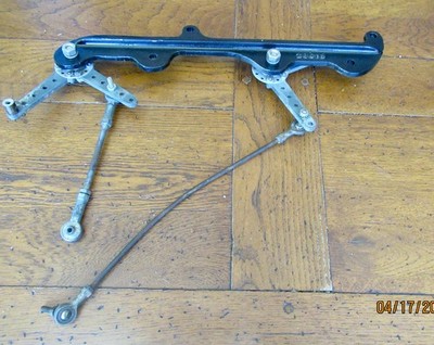 EDELBROCK 2801B TR1Y SMALL BLOCK CHEVY TUNNEL RAM LINKAGE 2x4 side