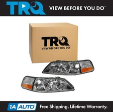 TRQ Headlight Assembly Set Fits 2005-2011 Lin...