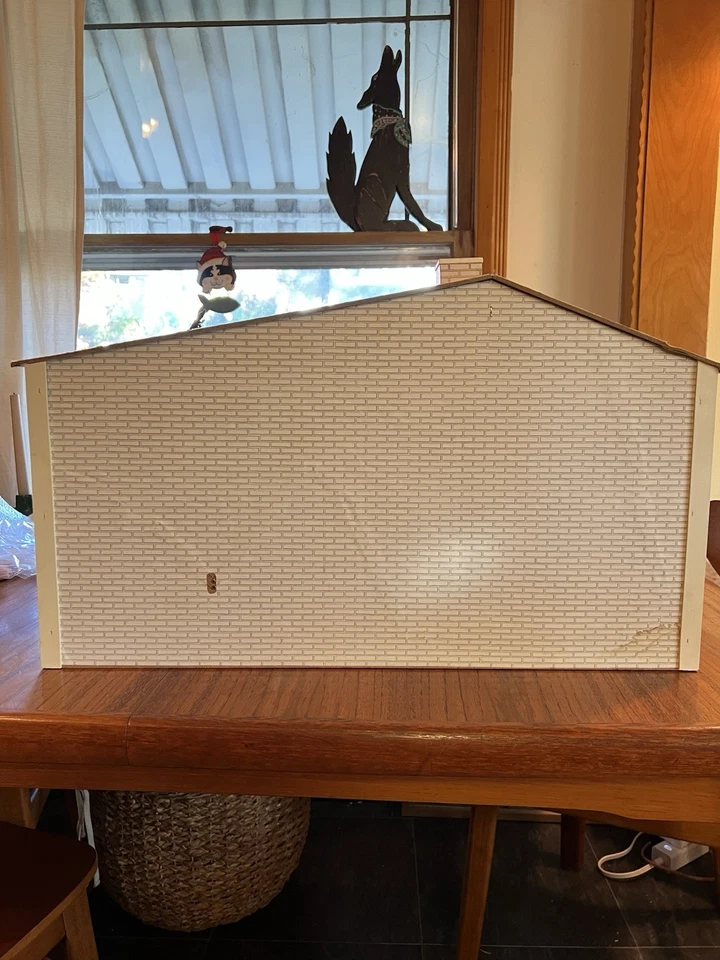 Vintage Lundby Of Sweden Dollhouse Decent Condition For Customizing/Restoring - Image 3 of 4